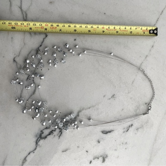 Sparkly 6 strand beaded necklace. 9 inch drop. - Picture 2 of 2